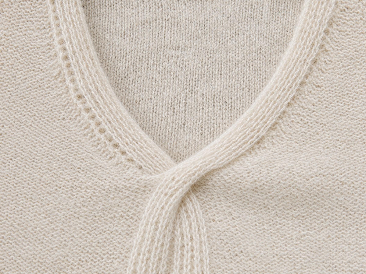 Cashmere Silk V-Neck Top (Naturale)
